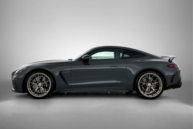 Mercedes-Benz AMG-GT AMG 63 PRO 4MATIC+ | Premium Pakket | Nightpakket II | MANUFAKTUR Interieurpakket | Rijassistentiepakket Plus | Sierelementen in AMG carbon | Liftsysteem | 21" kruisspaaks gesmede AMG-velgen | Burmester High-End 3D Surround Sound | AMG indoor car cover |