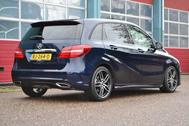Mercedes-Benz B-KLASSE 180 Ambition AMG styling AUT!
