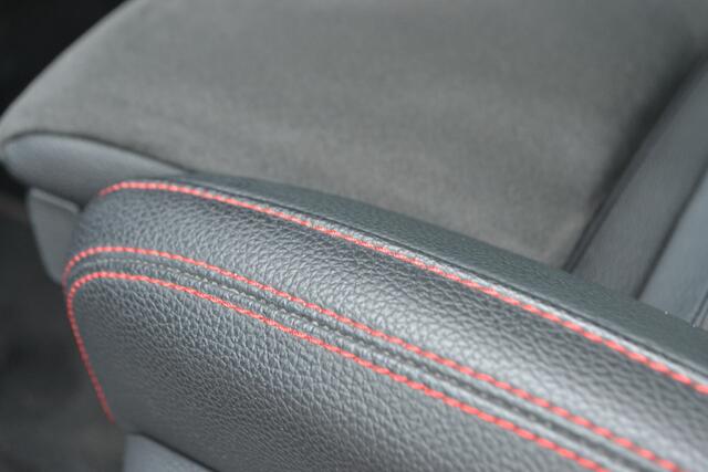 Mercedes-Benz B-KLASSE 180 Ambition AMG styling AUT!