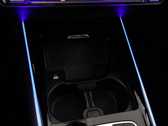 Mercedes-Benz B-KLASSE 180 Star Edition AMG Line | Nightpakket | Dodehoekassistent | Keyless-Go comfortpakket | Draadloos oplaadsysteem voor Smartphone | USB-pakket plus | Sfeerverlichting | Parkeerpakket met achteruitrijcamera |