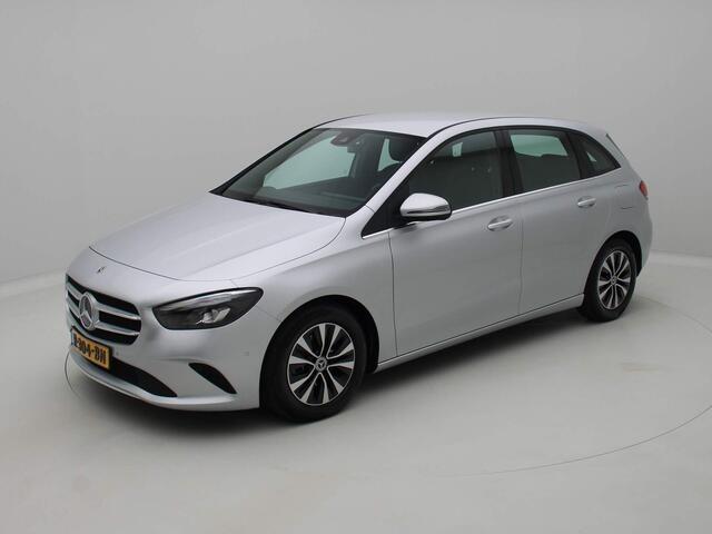 Mercedes-Benz B-KLASSE 180 Business Line Automaat,1/2 Leder, Trekhaak,Dig.Cockpit, LED