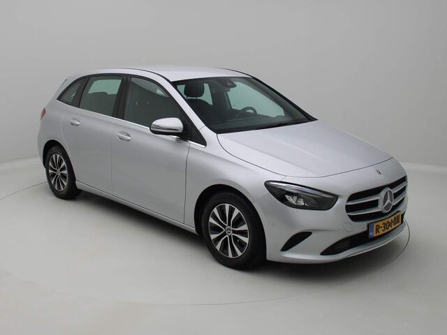 Mercedes-Benz B-KLASSE 180 Business Line Automaat,1/2 Leder, Trekhaak,Dig.Cockpit, LED