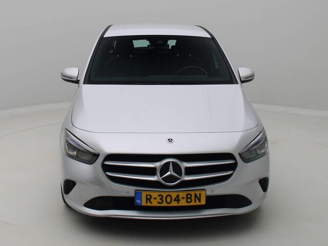 Mercedes-Benz B-KLASSE 180 Business Line Automaat,1/2 Leder, Trekhaak,Dig.Cockpit, LED