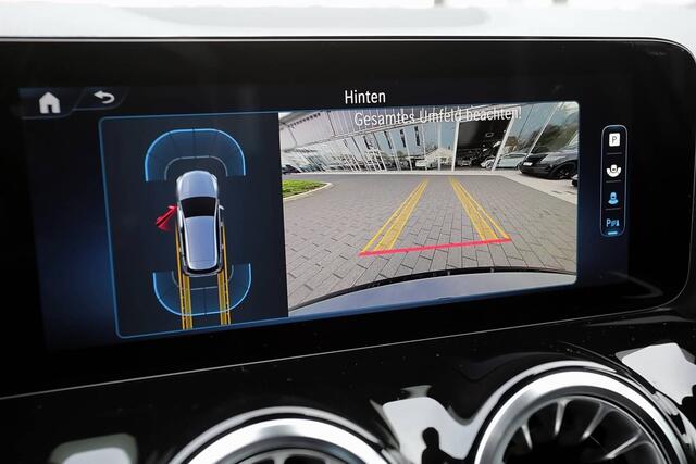 Mercedes-Benz B-KLASSE 200 AMG Line LED Navi Camera Night Pakket Sportstoelen Stoelverwarming