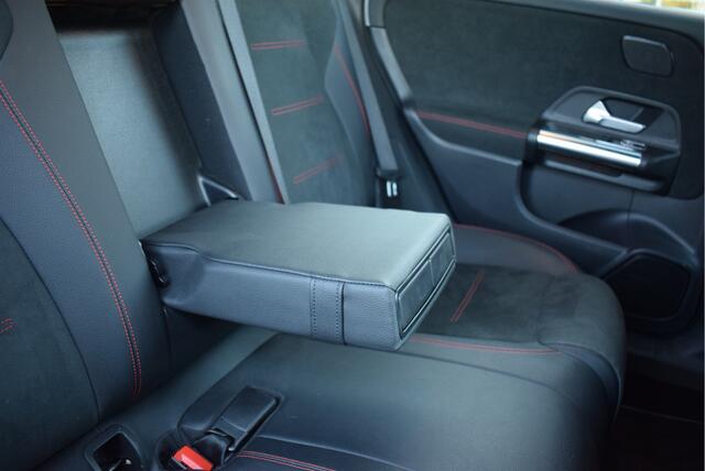 Mercedes-Benz B-KLASSE AMG Pakket 220 Launch Edition Premium Automaat