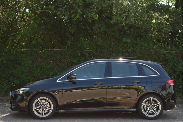Mercedes-Benz B-KLASSE 250 e AMG Line | Open dak | Sfeerverl | DAB | Carbon | Carplay | Stoelverw | Full LED | AMG Velgen