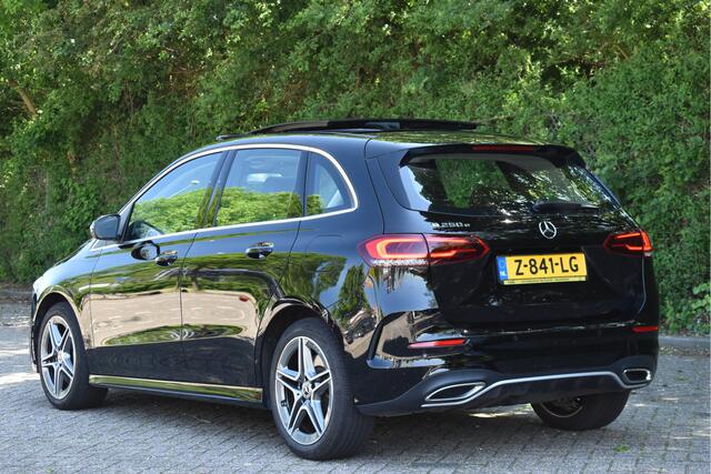 Mercedes-Benz B-KLASSE 250 e AMG Line | Open dak | Sfeerverl | DAB | Carbon | Carplay | Stoelverw | Full LED | AMG Velgen
