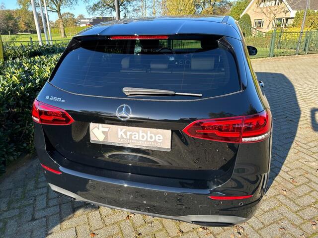 Mercedes-Benz B-KLASSE 250e AMG Night Camera / Sfeer / Carplay