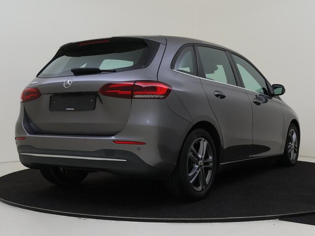 Mercedes-Benz B-KLASSE 180 Launch Edition Automaat | Parkeersensoren | Electrische Achterklep