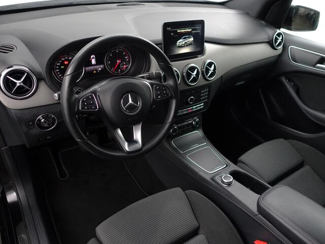 Mercedes-Benz B-KLASSE 180 d AMG Prestige Aut- Sport Interieur, Xenon led, Keyless, Camera, Dynamic Select, Park Assist, Sfeerverlichting