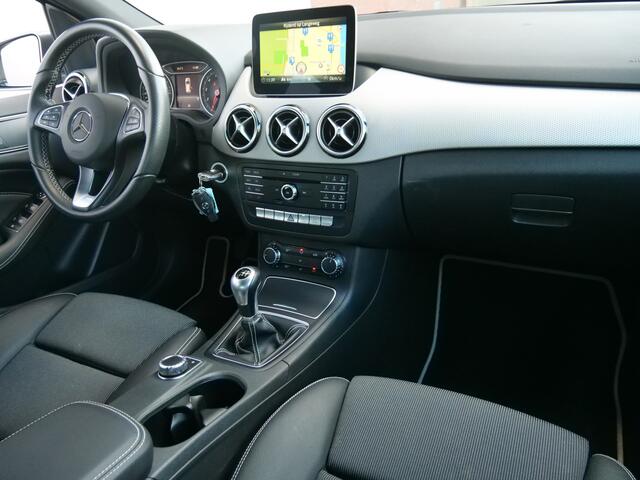 Mercedes-Benz B-KLASSE 180 Ambition 123 Pk Navigatie / PDC / Trekhaak