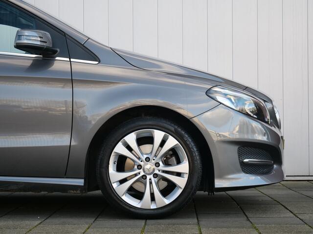 Mercedes-Benz B-KLASSE 180 Ambition 123 Pk Navigatie / PDC / Trekhaak