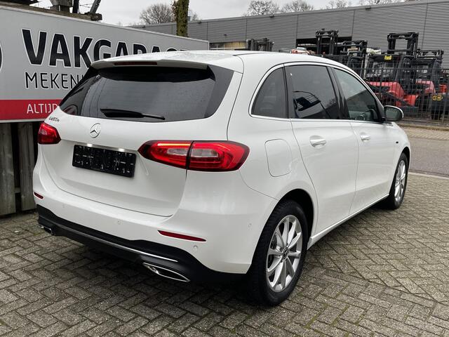 Mercedes-Benz B-KLASSE 250 e Advantage 17"/Head-up/Leder + memory/Camera/Elektrische klep/PDC v+a/Apple Carplay & Android auto/Stoelverwarming