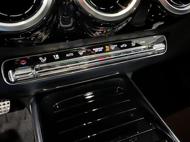 Mercedes-Benz B-KLASSE 180 AMG // Panoramadak // Camera // Augemented Reality // Carplay // Elek. Achterklep // Night Pakket // Cruise Control