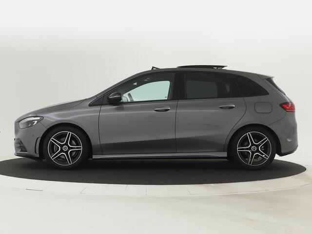 Mercedes-Benz B-KLASSE 180 AMG Line | Premium Pakket | Rijassistentiepakket | Nightpakket | Panoramaschuifdak | Keyless-Go comfortpakket | Sfeerverlichting | USB-pakket plus | Achteruitrijcamera |
