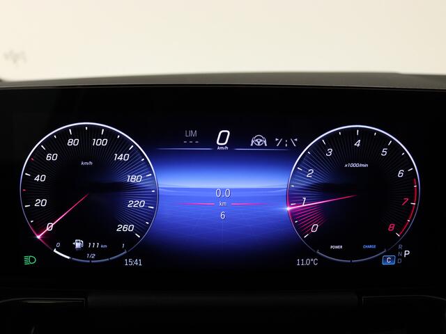 Mercedes-Benz B-KLASSE 180 AMG Line | Premium Pakket | Rijassistentiepakket | Nightpakket | Panoramaschuifdak | Keyless-Go comfortpakket | Sfeerverlichting | USB-pakket plus | Achteruitrijcamera |