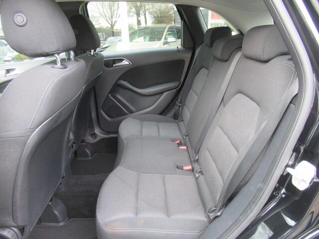 Mercedes-Benz B-KLASSE 180 Ambition/Automaat