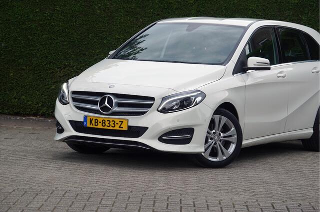 Mercedes-Benz B-KLASSE B 180 Ambition | Camera Stoelverwarming | Dealeronderhouden