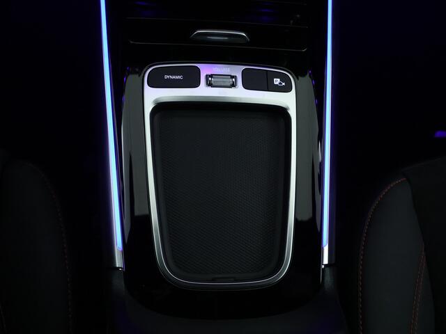 Mercedes-Benz B-KLASSE 180 Star Edition AMG Line | Dodehoekassistent | Parkeerpakket met achteruitrijcamera | Keyless-Go comfortpakket | USB-pakket plus | Verwarmde stoelen vooraan | Sfeerverlichting | EASY PACK achterklep |