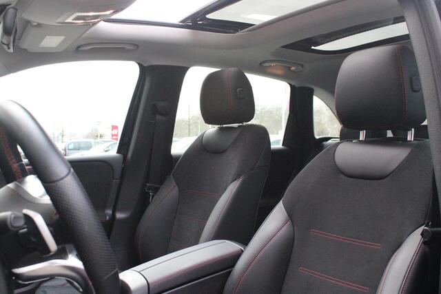 Mercedes-Benz B-KLASSE 250 e 218PK AMG LINE | PANORAMISCH SCHUIF/KANTEL DAK | SFEER VERLICHTING | ELEKTRISCHE ACHTERKLEP | LED HIGH PERFROMANCE KOPLAMPEN | APPLE CARPLAY/ANDROID AUTO | STOEL VERWARMING | PARKEERSENSOREN VOOR EN ACHTER | CRUISE CONTROL |