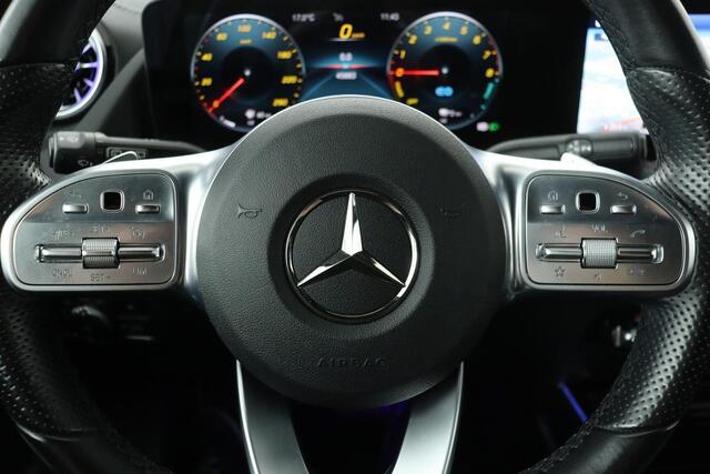 Mercedes-Benz B-KLASSE 250e AMG Night | Stoelverwarming | Camera | Carplay | Sfeerverlichting | Leder/Alcantara | Full LED | Widescreen
