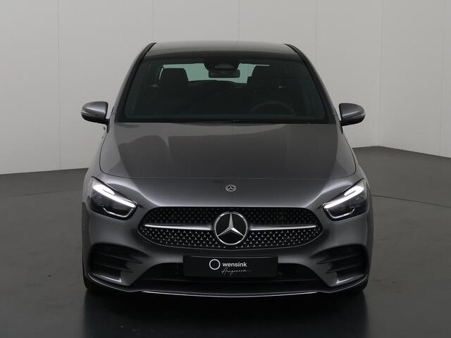 Mercedes-Benz B-KLASSE 180 Star Edition AMG Line | Winterpakket | Panoramadak | Trekhaak | Multiebeam | Memory
