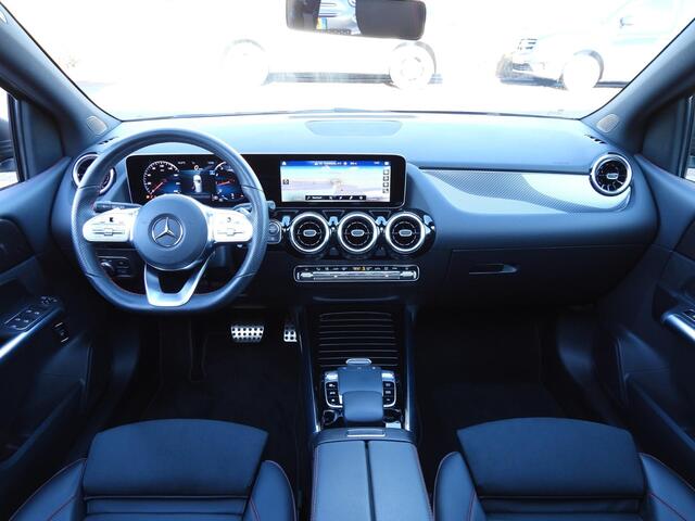 Mercedes-Benz B-KLASSE B180 Aut. AMG NAVI/SCHUIFDAK/LED/TREKHAAK/18"LMV!