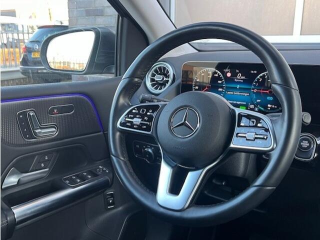 Mercedes-Benz B-KLASSE B 250 E - EL. TREKH. - WIDESCREEN - AMBIENTEVERL.