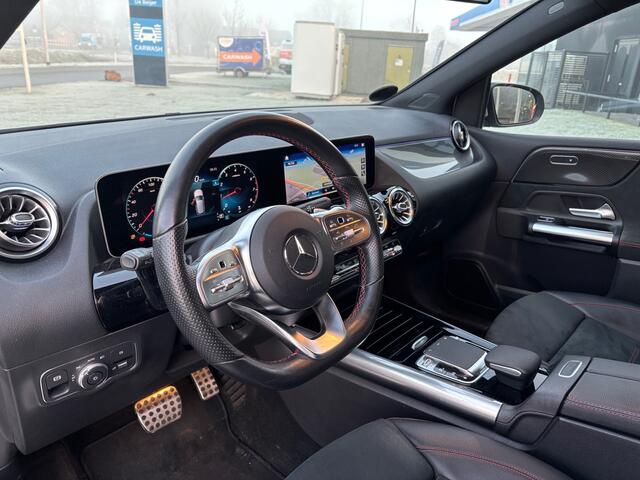 Mercedes-Benz B-KLASSE 200 AMG-Line 136pk Trekhaak I Navi I Cruise
