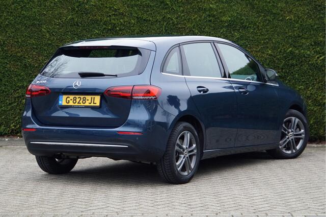 Mercedes-Benz B-KLASSE B 220 Style | Memory Multibeam Dodehoek Stoelverwarming