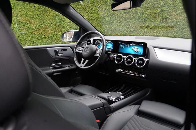 Mercedes-Benz B-KLASSE B 220 Style | Memory Multibeam Dodehoek Stoelverwarming