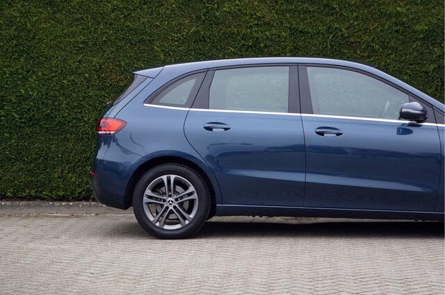 Mercedes-Benz B-KLASSE B 220 Style | Memory Multibeam Dodehoek Stoelverwarming