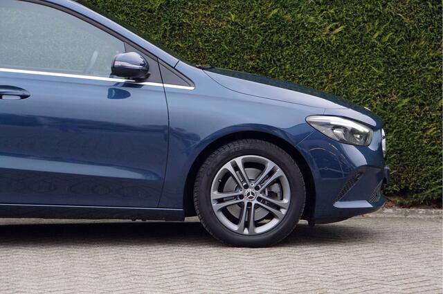 Mercedes-Benz B-KLASSE B 220 Style | Memory Multibeam Dodehoek Stoelverwarming