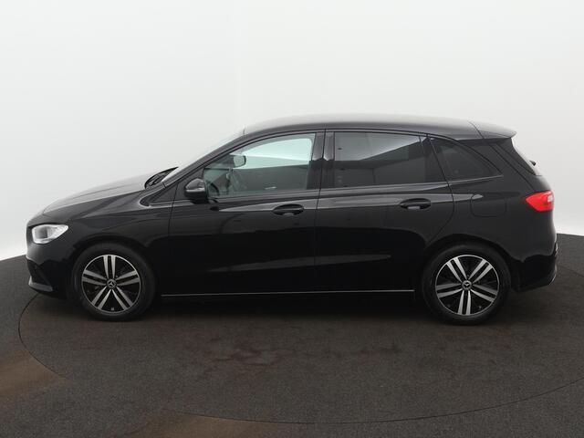 Mercedes-Benz B-KLASSE 180 Luxury Line BLACK 1/2-LEER WIDESCREEN SFEER