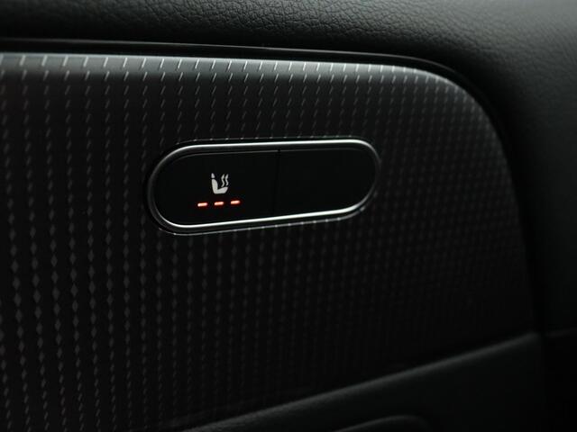 Mercedes-Benz B-KLASSE 180 Luxury Line BLACK 1/2-LEER WIDESCREEN SFEER