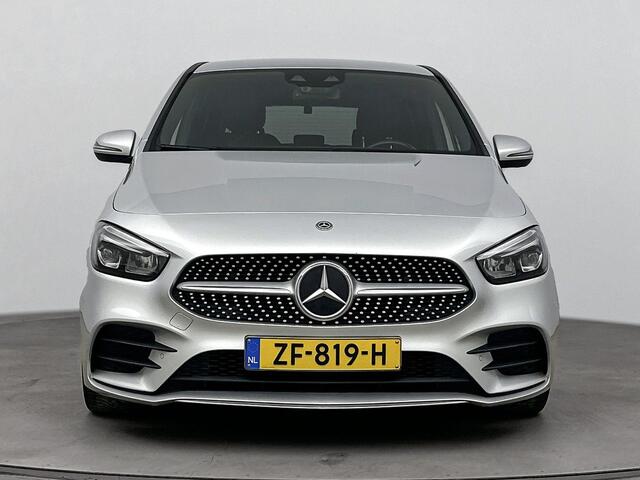 Mercedes-Benz B-KLASSE 180 Business Solution AMG 136Pk | MBUX | Leder-Alcantara | Trekhaak | Navigatie | Carplay | Parkeersensoren & Camera | Elek. Achterklep |