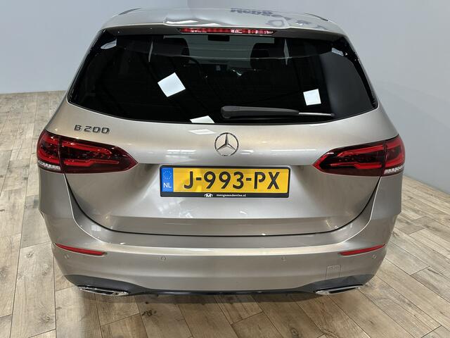 Mercedes-Benz B-KLASSE 200 Business Solution AMG Line | LED | Airco ECC | Sfeer | Wide Screen | Camera | Cruise Control | Apple Carplay Android Auto | Isofix | NAP |