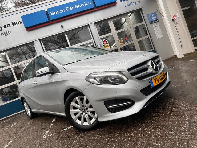 Mercedes-Benz B-KLASSE 180 Ambition /LED/ Camera/ PDC/ Navi/ Trekhaak