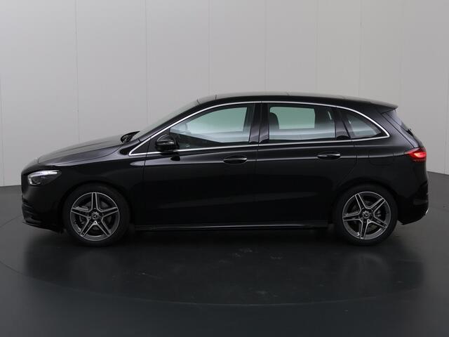 Mercedes-Benz B-KLASSE 180 AMG Line Panoramadak | Trekhaak wegklapbaar | Memory Stoelen