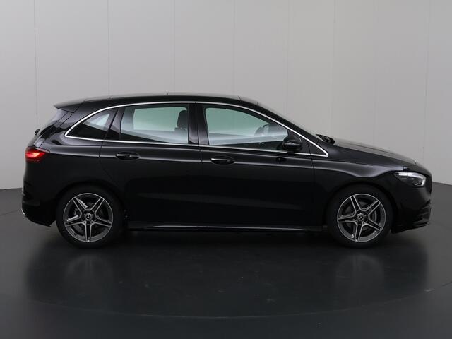 Mercedes-Benz B-KLASSE 180 AMG Line Panoramadak | Trekhaak wegklapbaar | Memory Stoelen