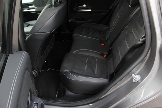Mercedes-Benz B-KLASSE 250 e | AMG | Trekhaak |