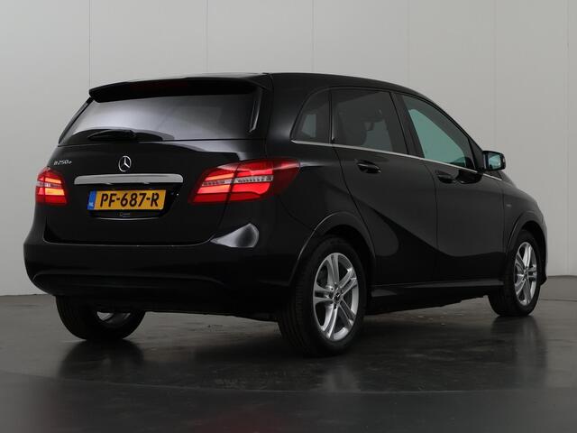 Mercedes-Benz B-KLASSE 250 e Prestige 28 kWh | Veiligheidspakket |THERMOTRONIC | Apple Carplay | Memory | Navigatie | 18"lichtmetalen velgen |