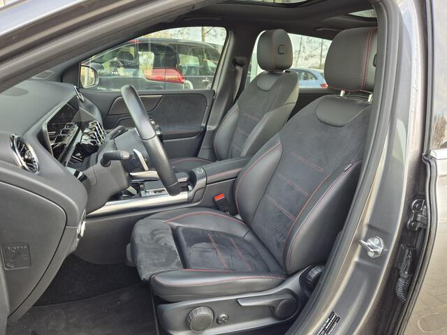 Mercedes-Benz B-KLASSE 180 Business Solution AMG Automaat | Panoramadak | Navigatie | LED