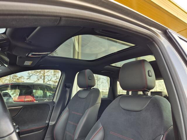 Mercedes-Benz B-KLASSE 180 Business Solution AMG Automaat | Panoramadak | Navigatie | LED