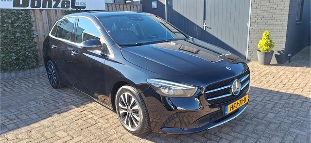Mercedes-Benz B-KLASSE 200 Premium NAVIGATIE + 18335 km