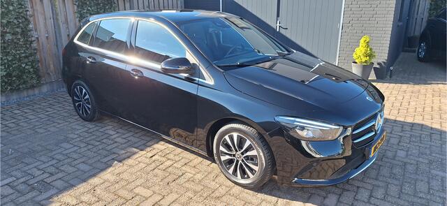 Mercedes-Benz B-KLASSE 200 Premium NAVIGATIE + 18335 km