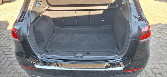 Mercedes-Benz B-KLASSE 200 Premium NAVIGATIE + 18335 km
