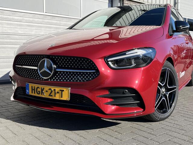 Mercedes-Benz B-KLASSE 180 Star Edition AMG LIMITED | Night Pakket | Winter Pakket | Panoramadak | Dodehoekassistent | MULTIBEAM LED Koplampen | Apple CarPlay | Android Auto | Elektrisch Verstelbare Stoelen + Memory | Sfeerverlichting | Stoelverwarming | Stuurverwarming