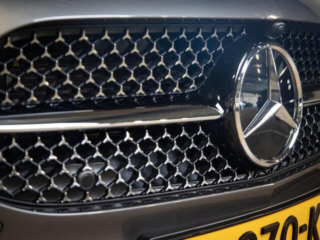 Mercedes-Benz B-KLASSE 180 AMG Line Premium | Panorama dak