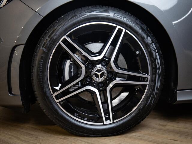 Mercedes-Benz B-KLASSE 180 AMG Line Premium | Panorama dak